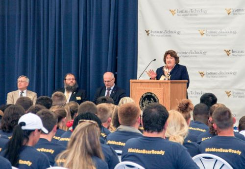 Campus President Long welcomes students