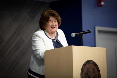 Campus President Long announces her retirement, effective December 2022. 